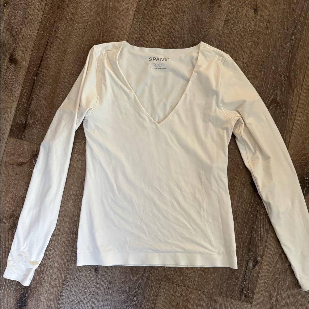 SPANX Cream Fitted Long Sleeve Blouse